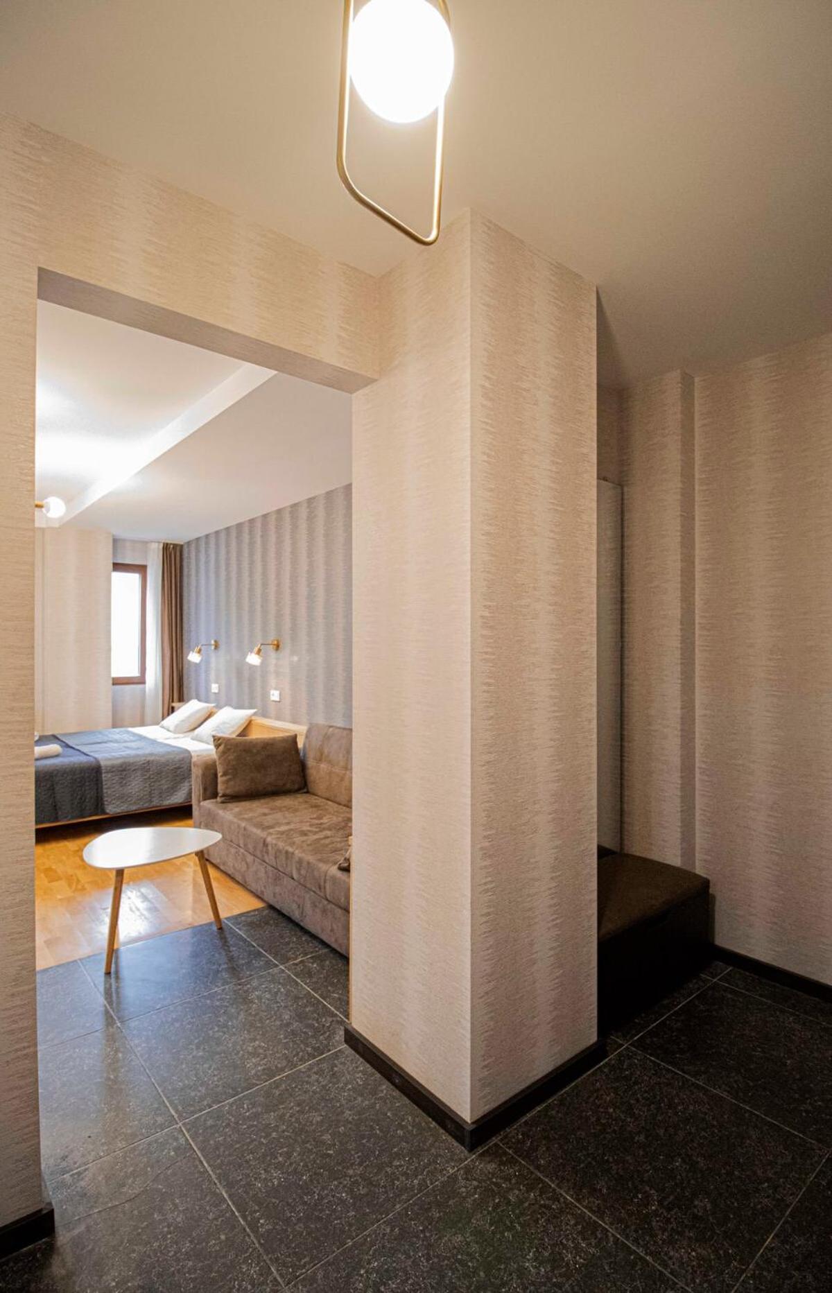 Stylish Apt In Old Tbilisi