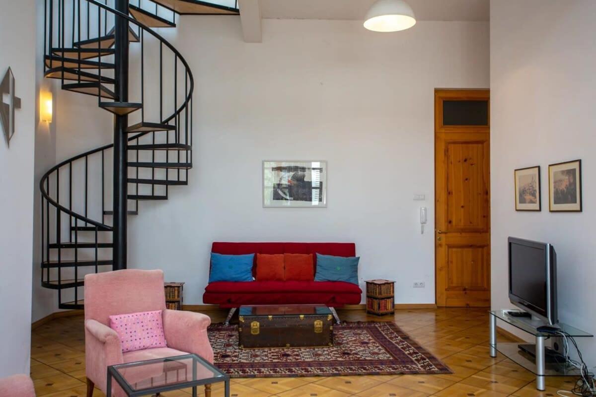 Central Tbilisi Bright 1BR Gem - By Wehost view 4