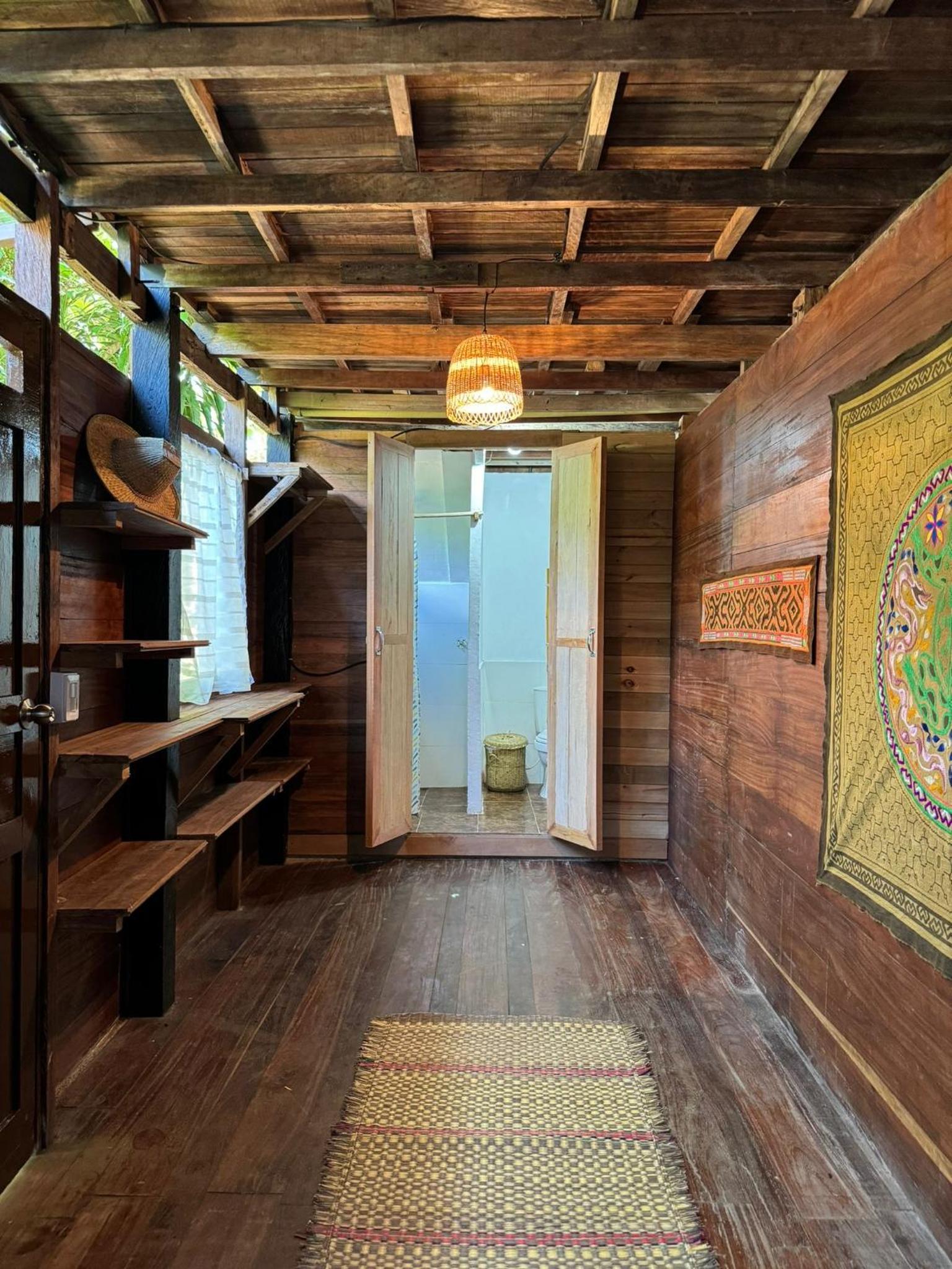 Madre Selva Eco Lodge