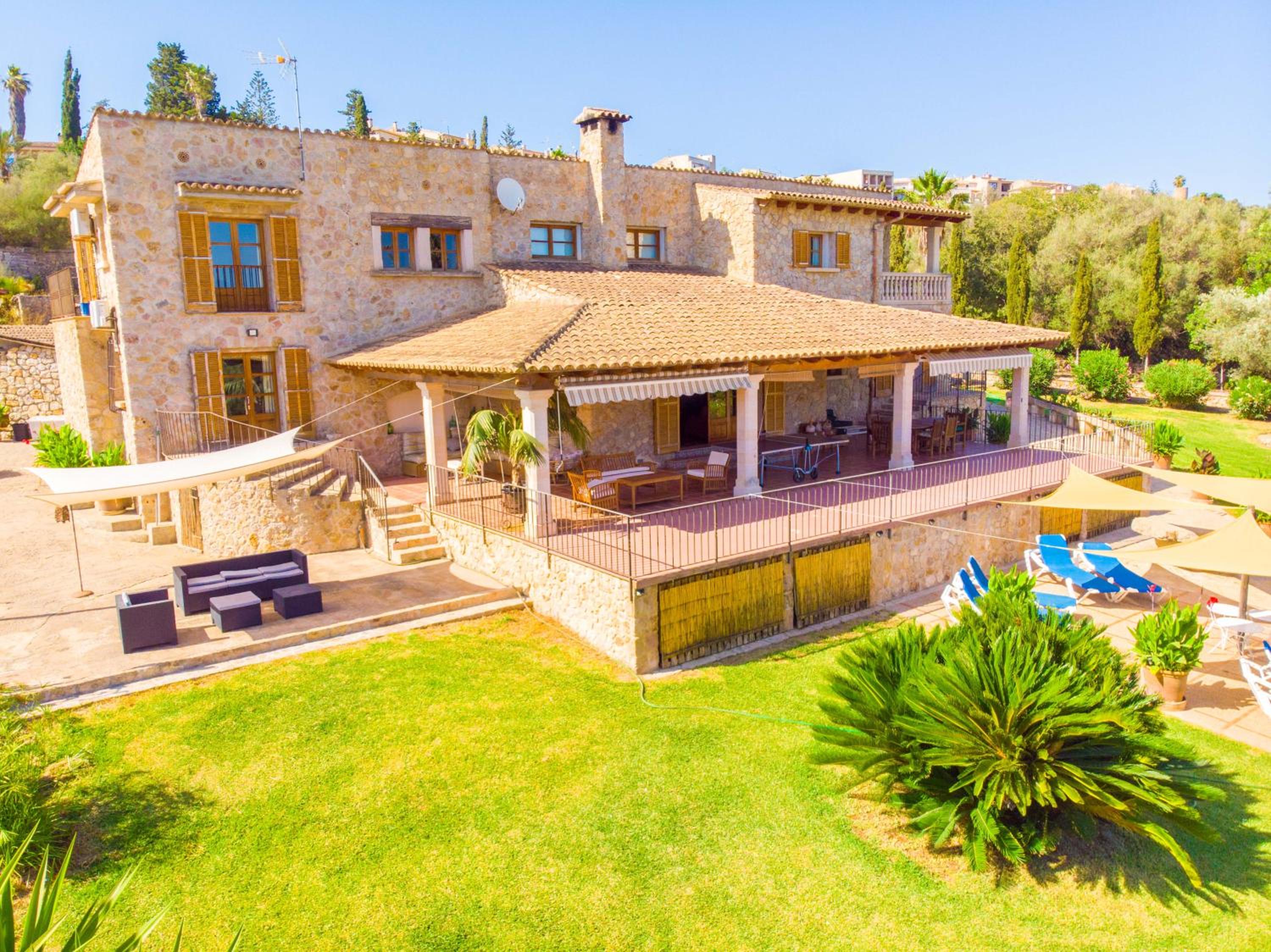 Magnífica villa con una piscina espectacular