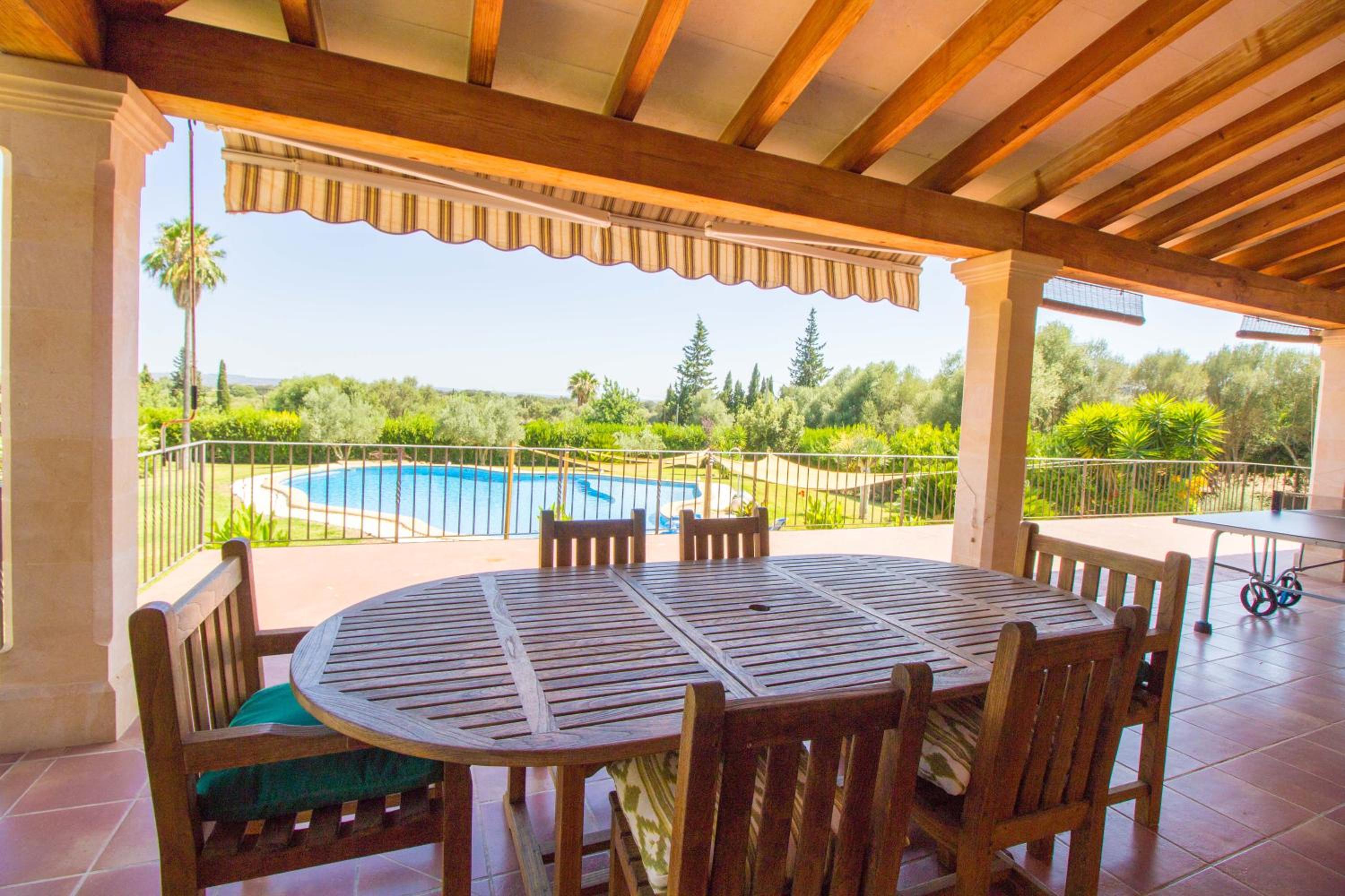 Magnífica villa con una piscina espectacular