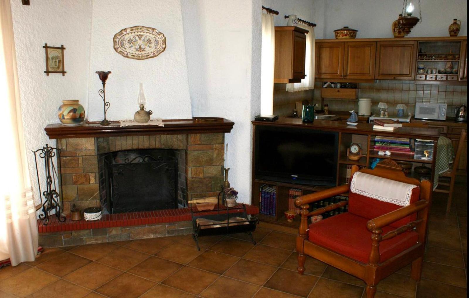 Villa Athena - Cretan traditional maisonette view 4