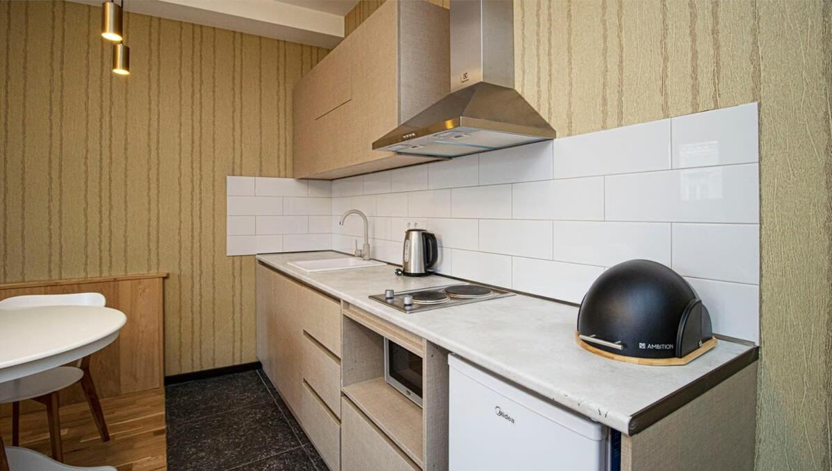 Well-Located Studio Near Old Town Avlabari - Wehost