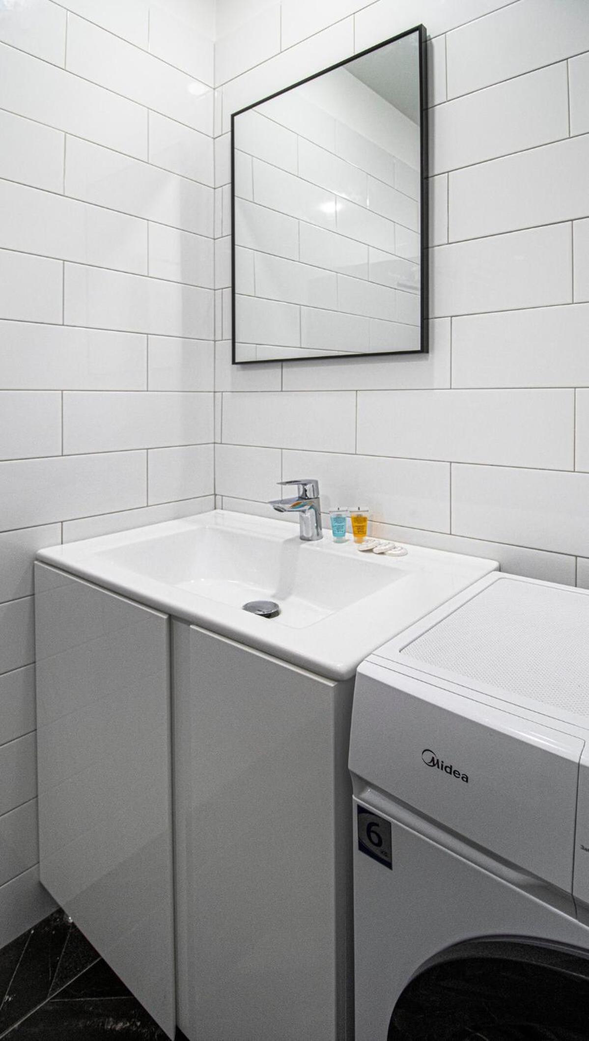 Well-Located Studio Near Old Town Avlabari - Wehost