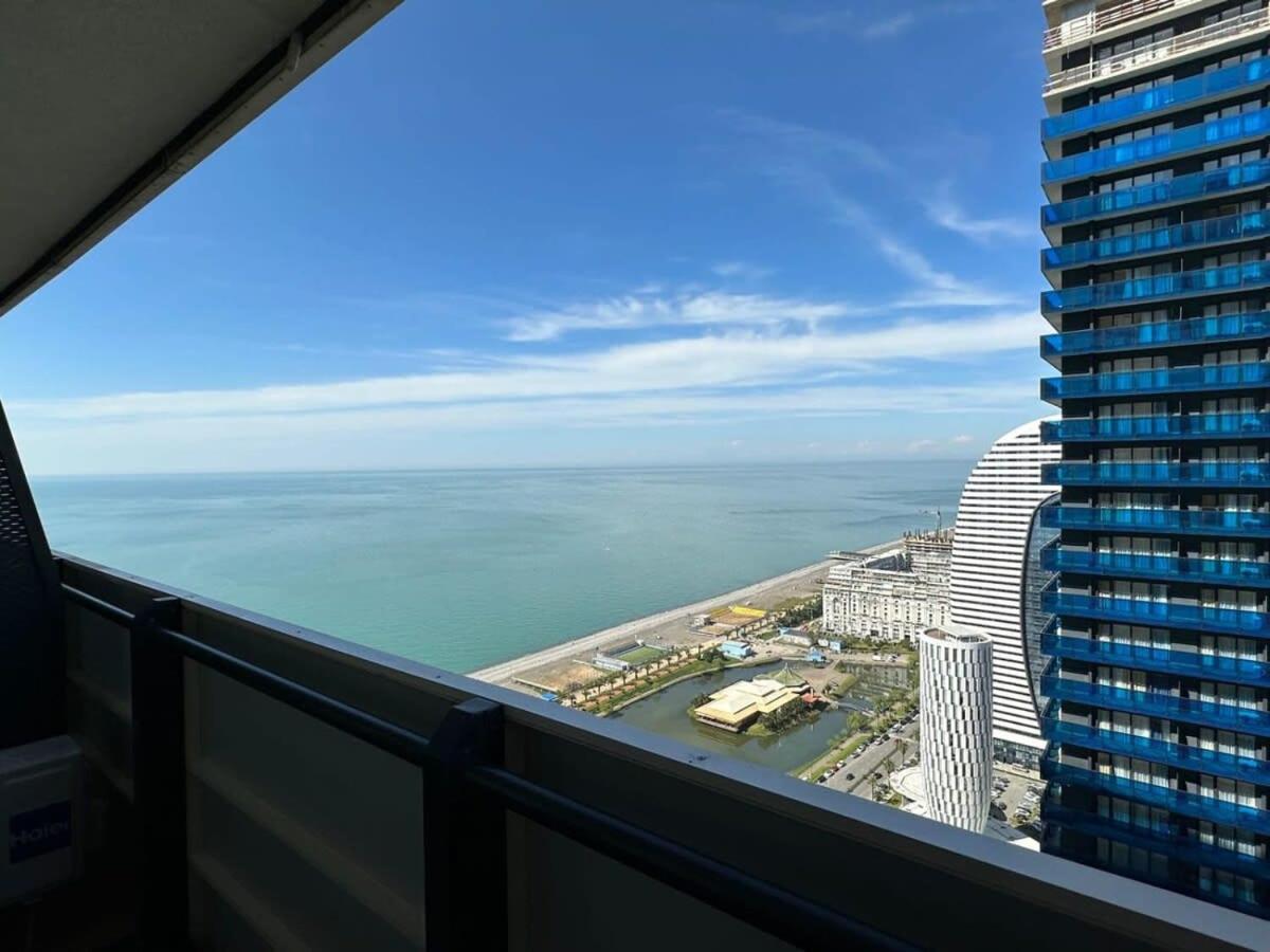 Charming Apartment In Orbi Twin Tower view 5