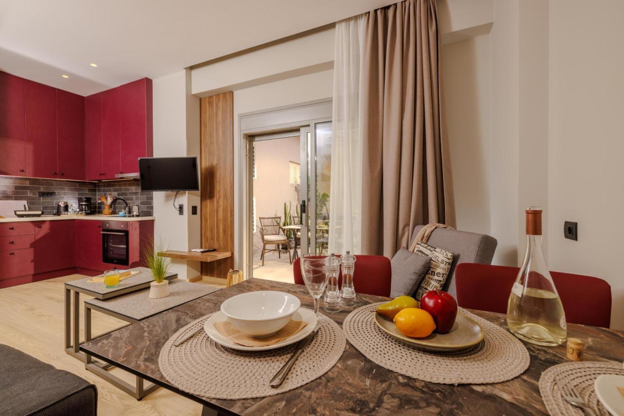 Jolly Suites