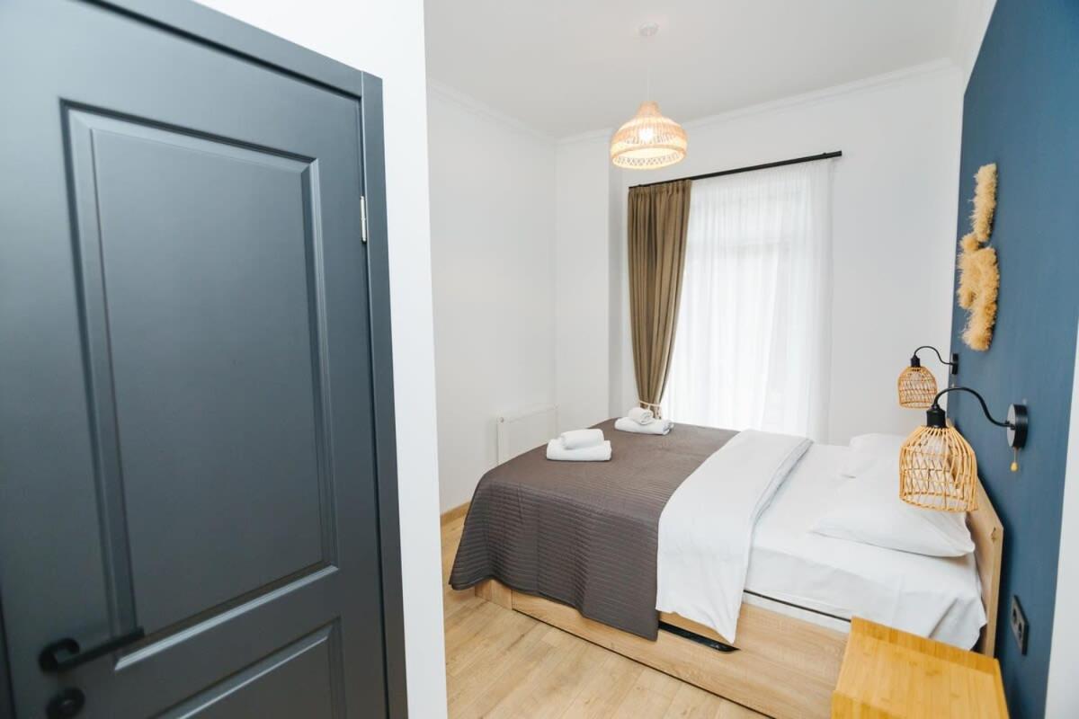 Stylish Apt in Batumi view 2