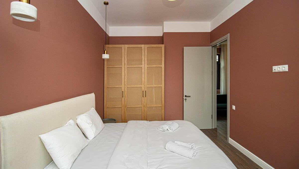 Stunning 2BR Apartment In Abanotubani- By Wehost view 2
