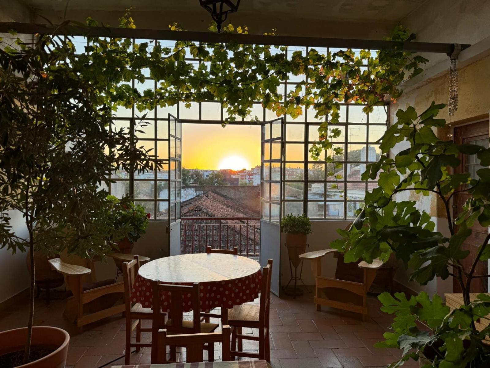 Hotel Residencial Avenida Hostel - Image 1