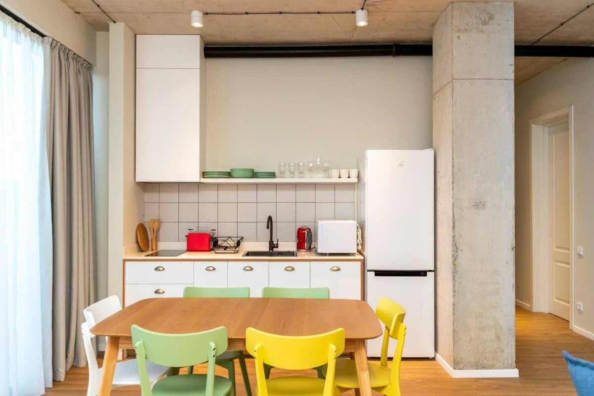 Stylish 2 BR 2 Balconies Apartment In Old Tbilisi view 5