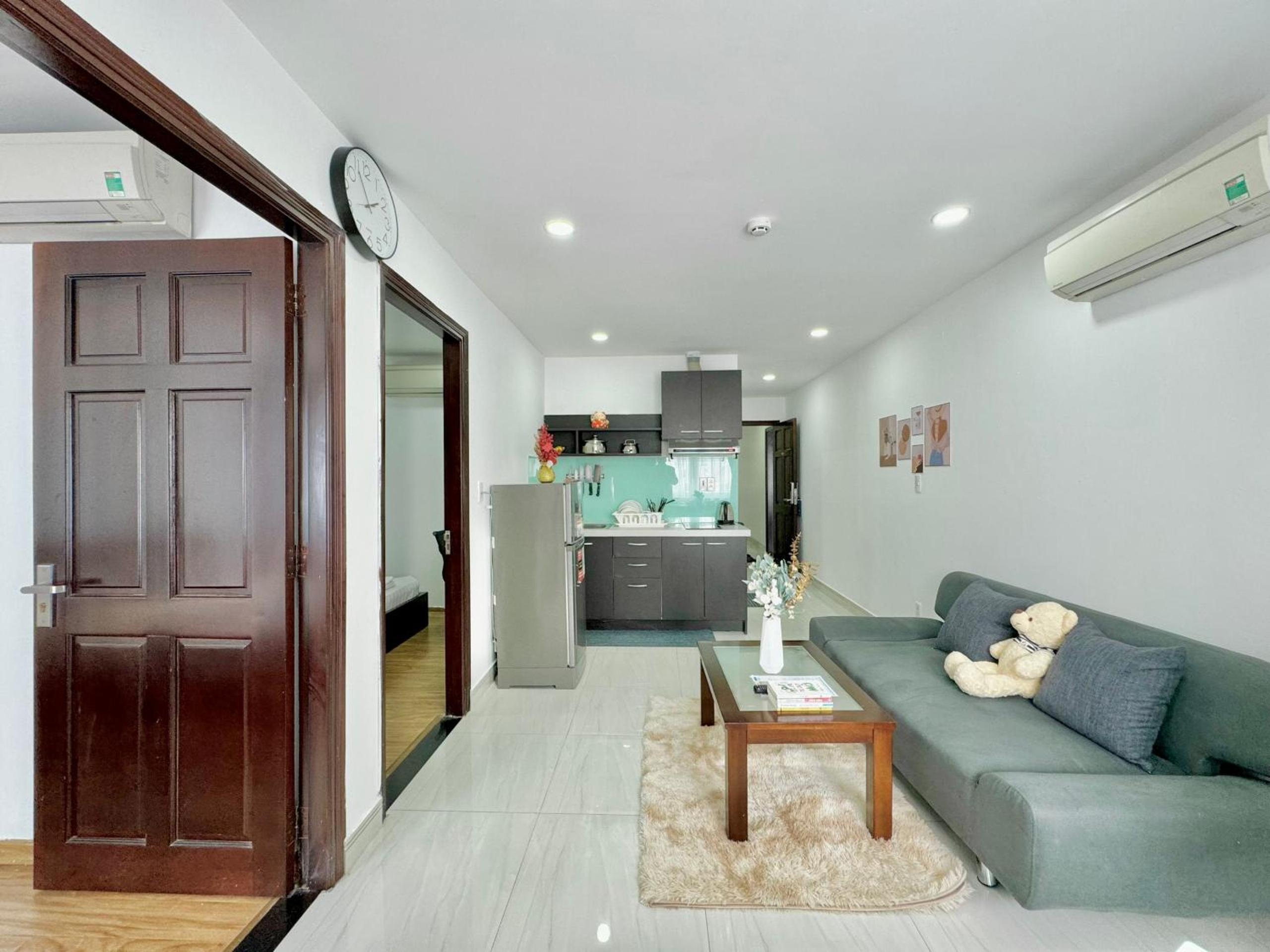 Tan Son Nhat Airport Apartment by SABAY