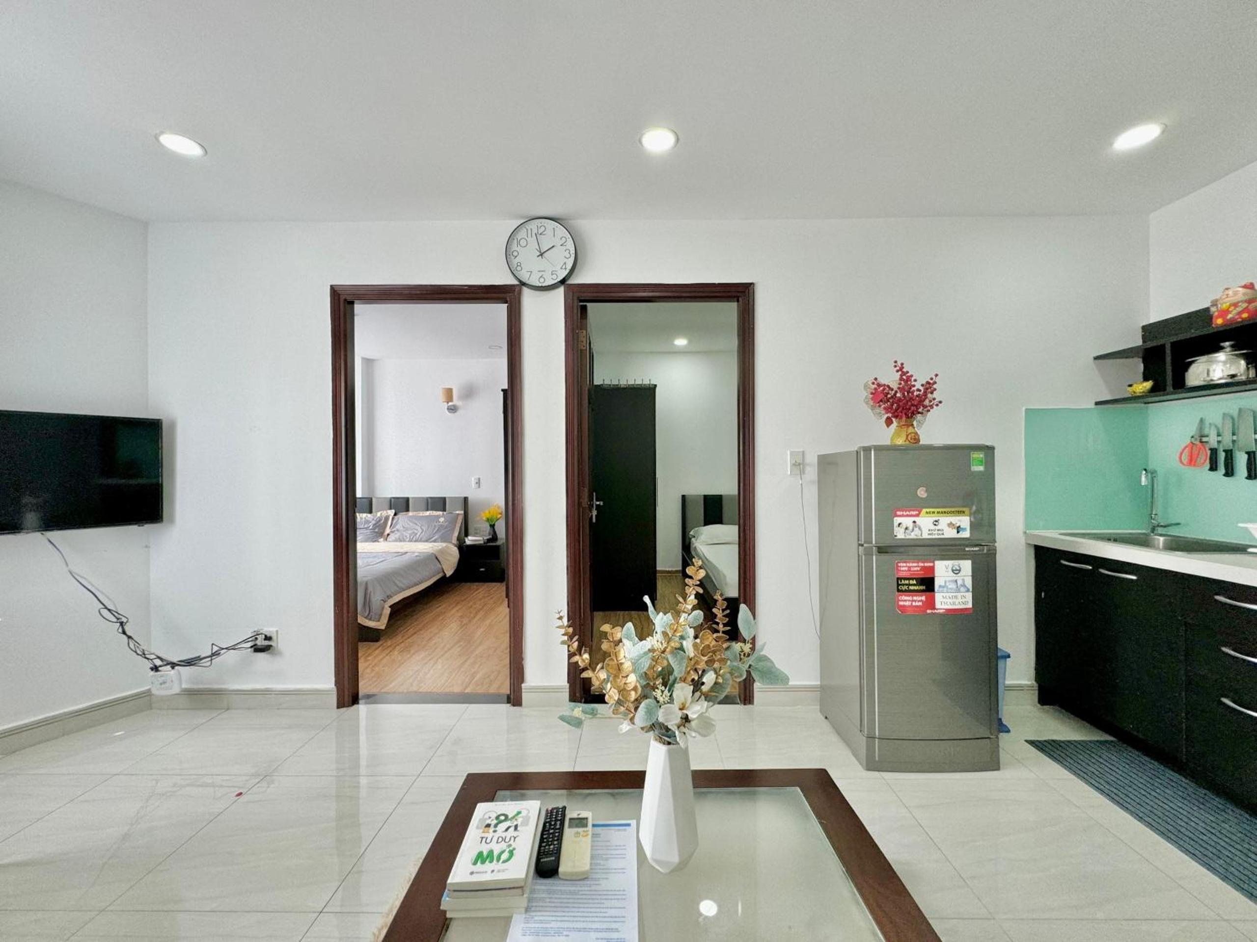 Tan Son Nhat Airport Apartment by SABAY