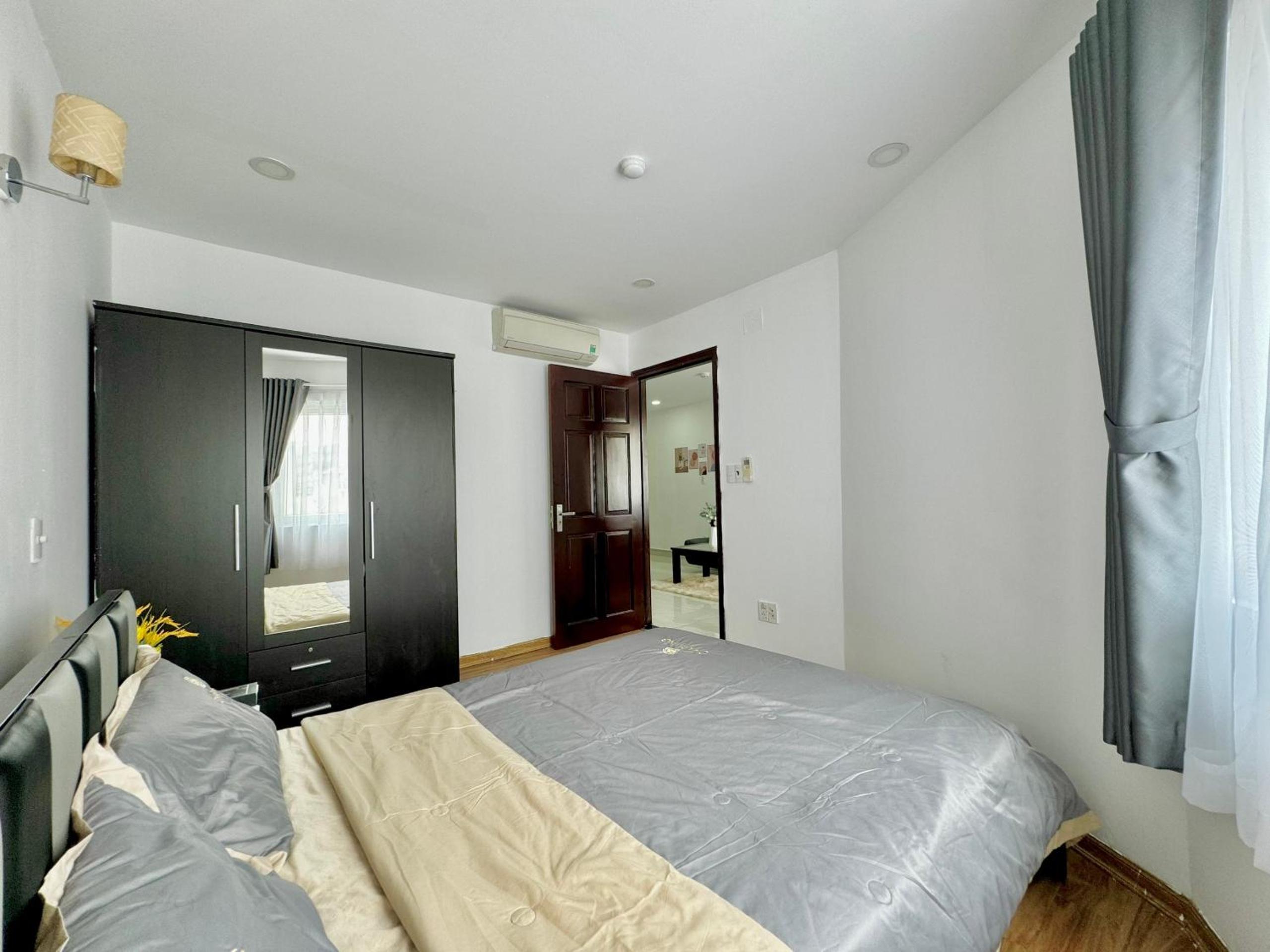 Tan Son Nhat Airport Apartment by SABAY