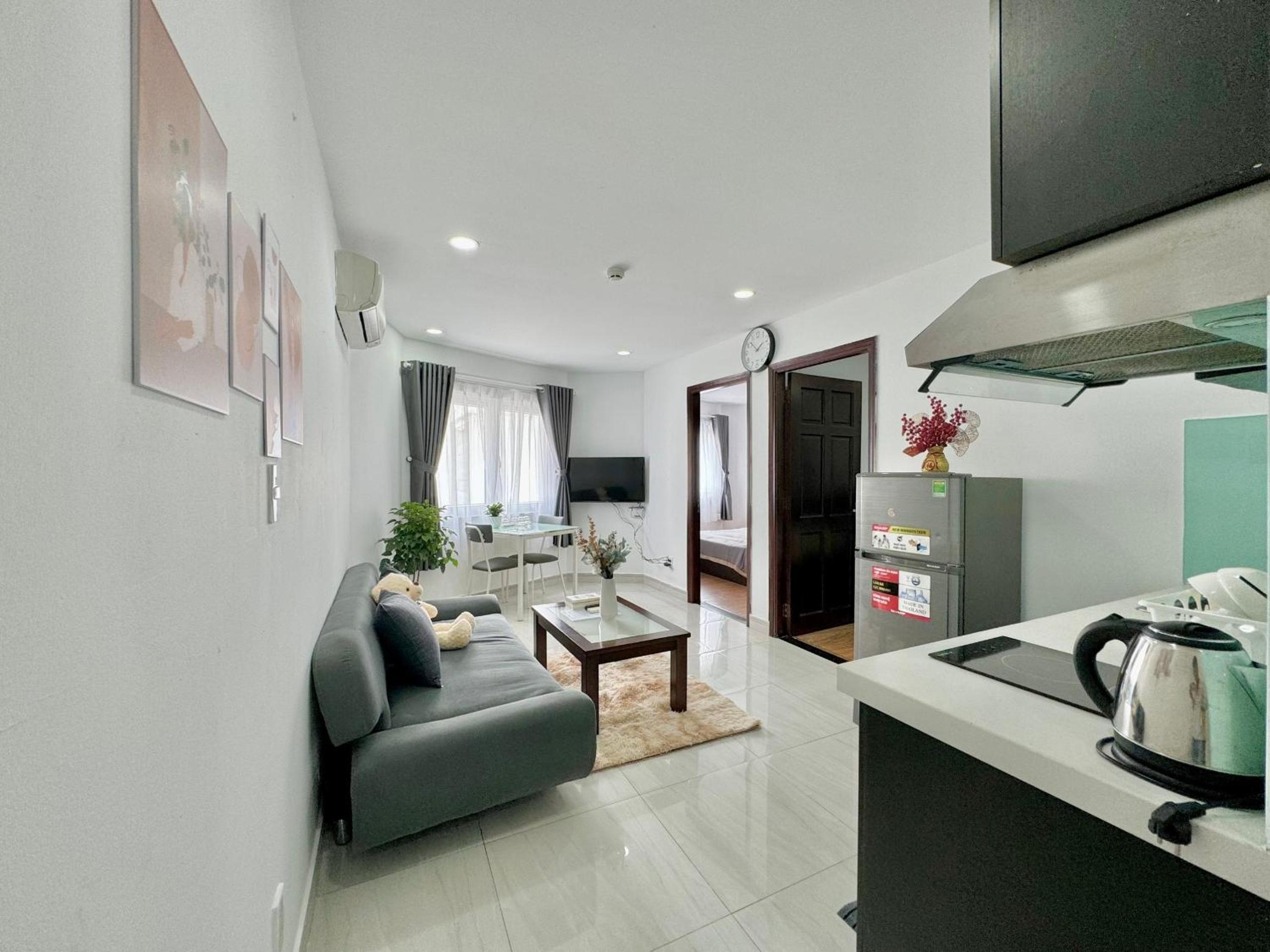 Tan Son Nhat Airport Apartment by SABAY
