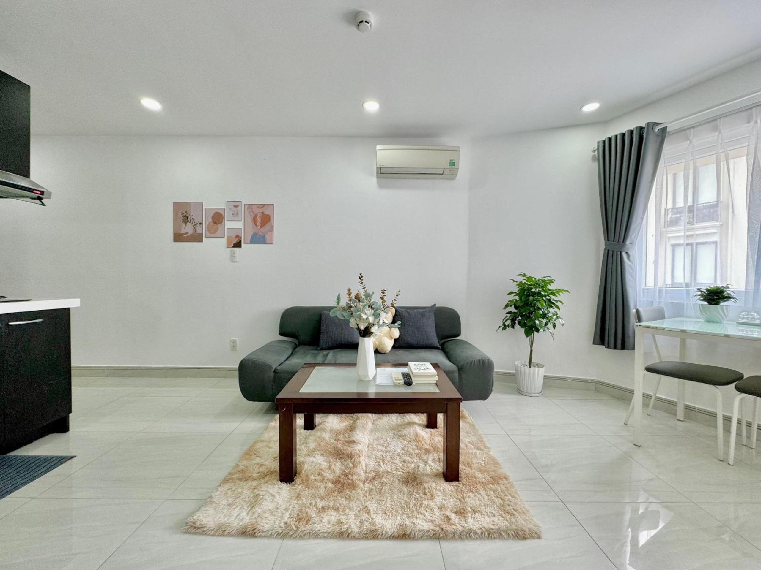 Tan Son Nhat Airport Apartment by SABAY
