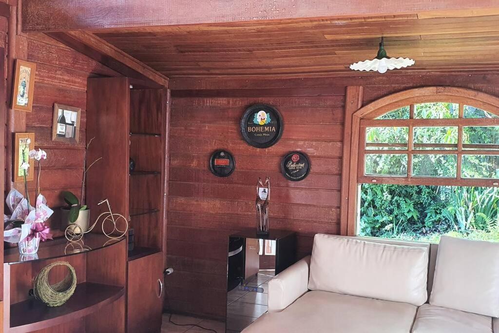 Casa de campo condomínio retiro do chalé