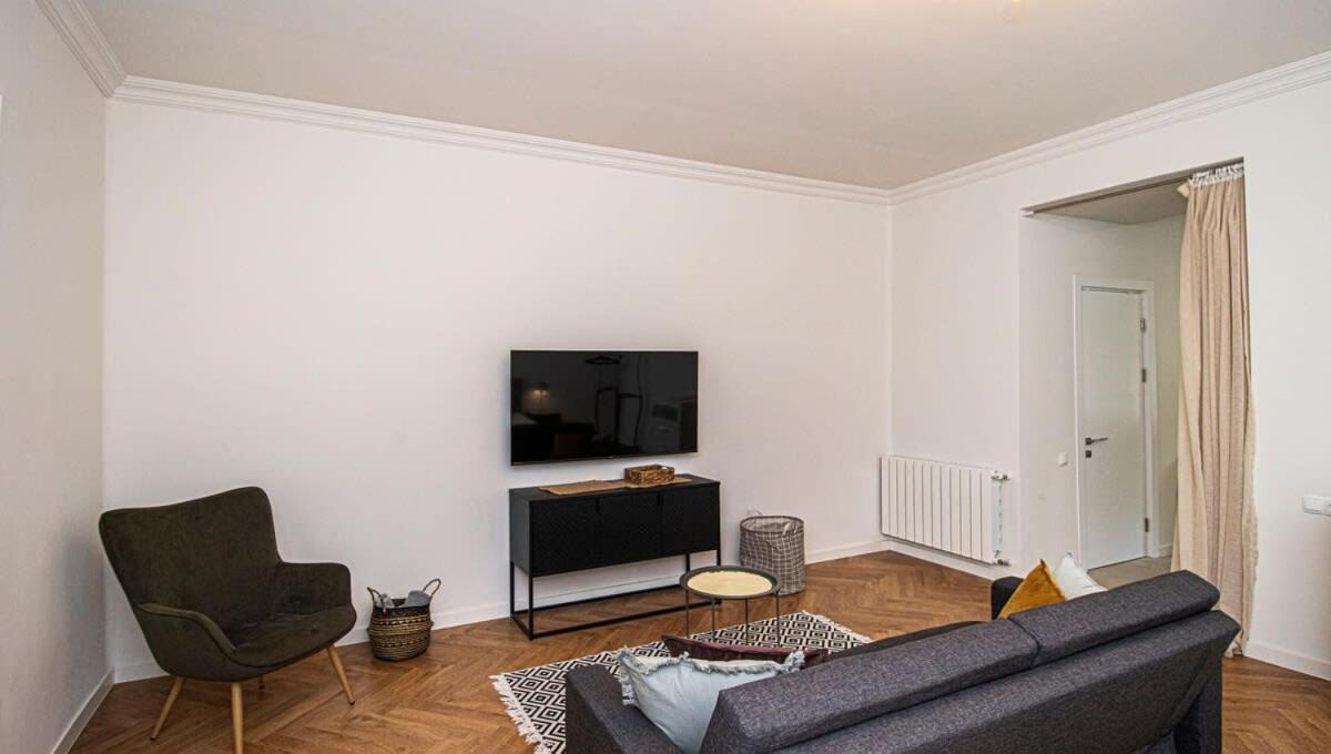 Elegant 1BR Vake Apt for 3 - By Wehost view 4