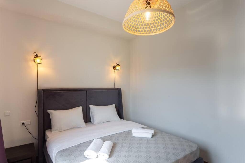 Stylish 2 BR Apartment on Chavchavadze Avenue