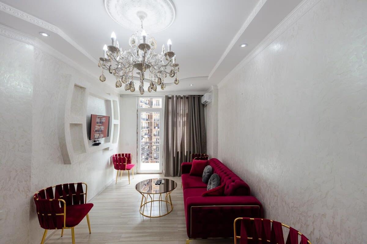 1BR Apt in the center of Batumi view 5