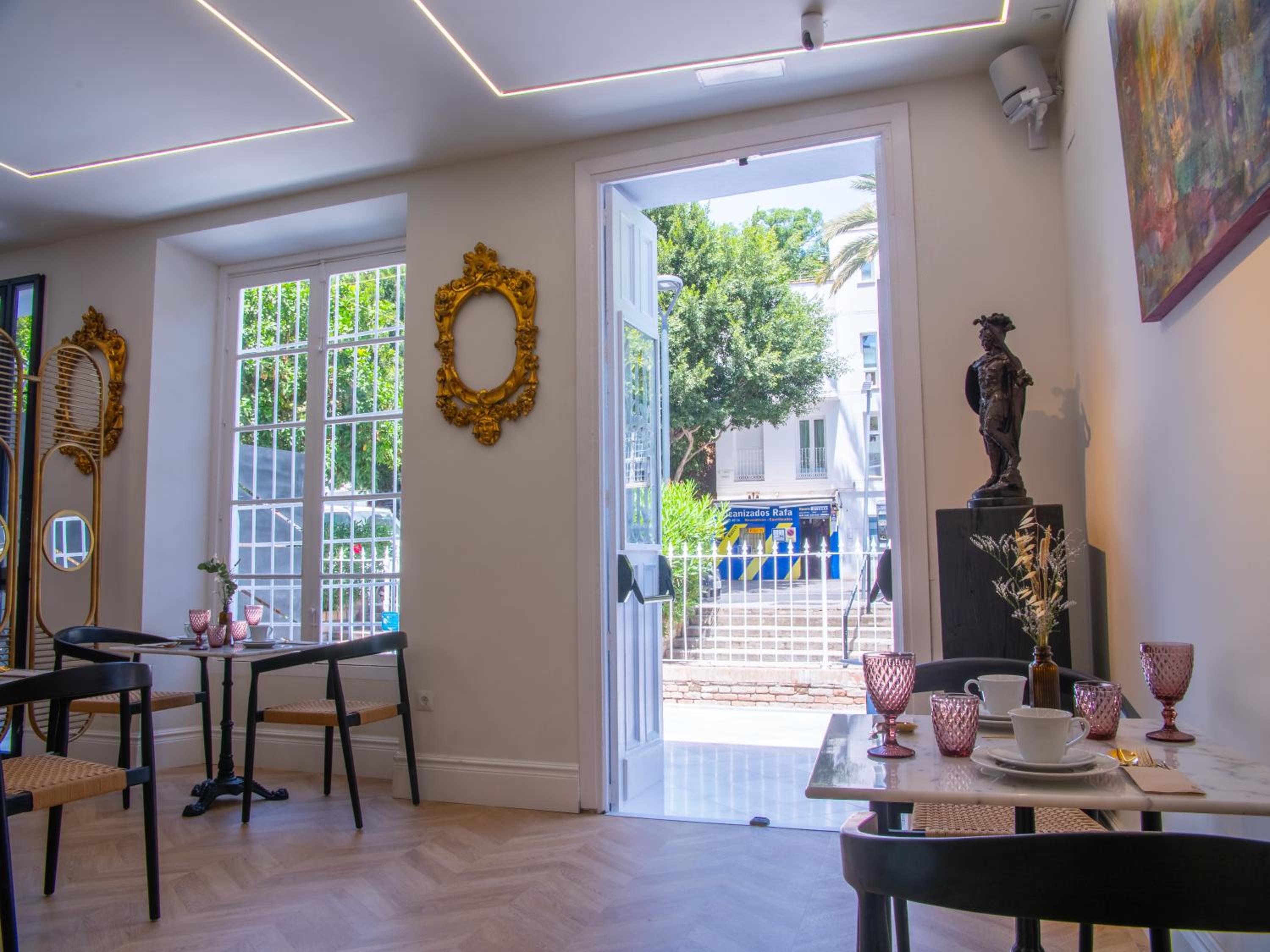 Pries Homes La Casa Azul