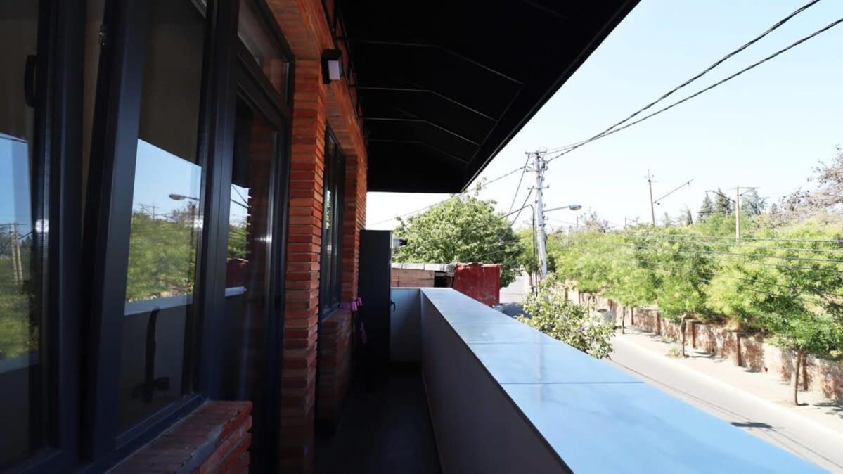 Newly Renovated Stylish 1BR Apartment For 4 view 3