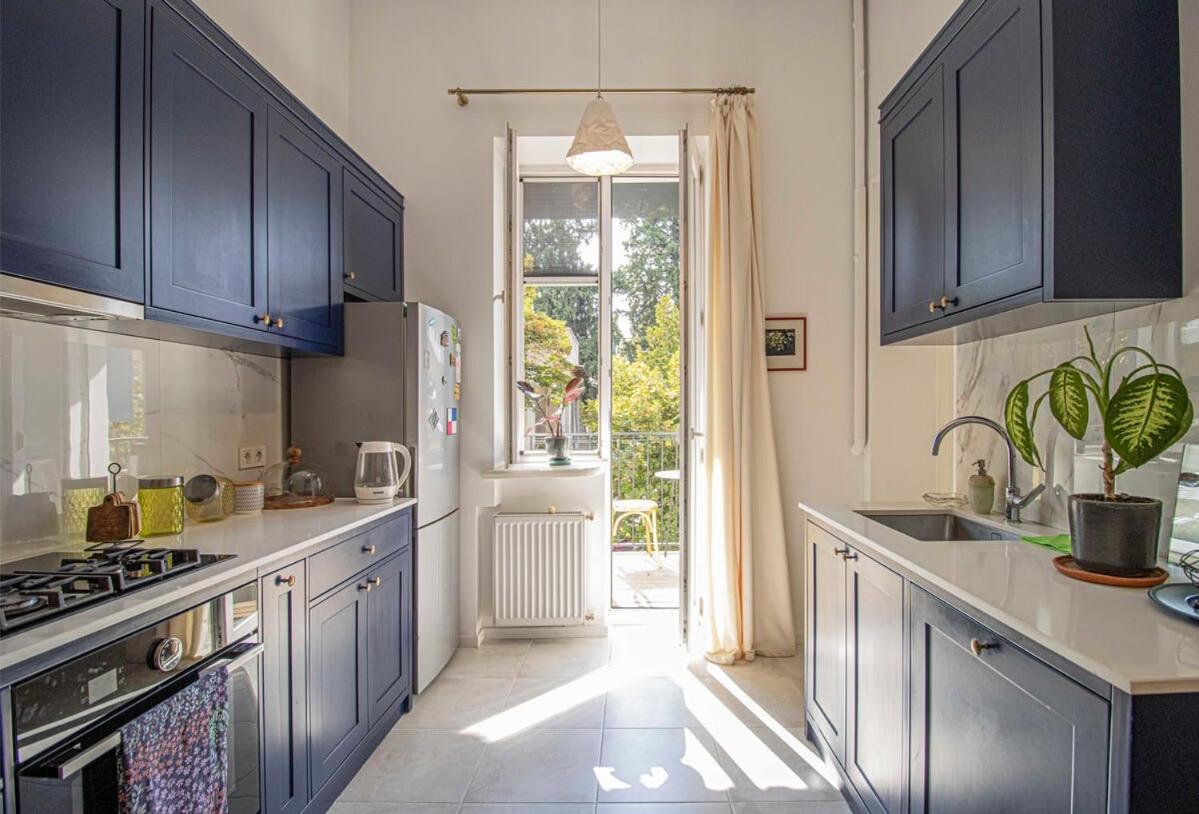 Cozy 2Br Apt on Marjanishvili Square - By Wehost view 3