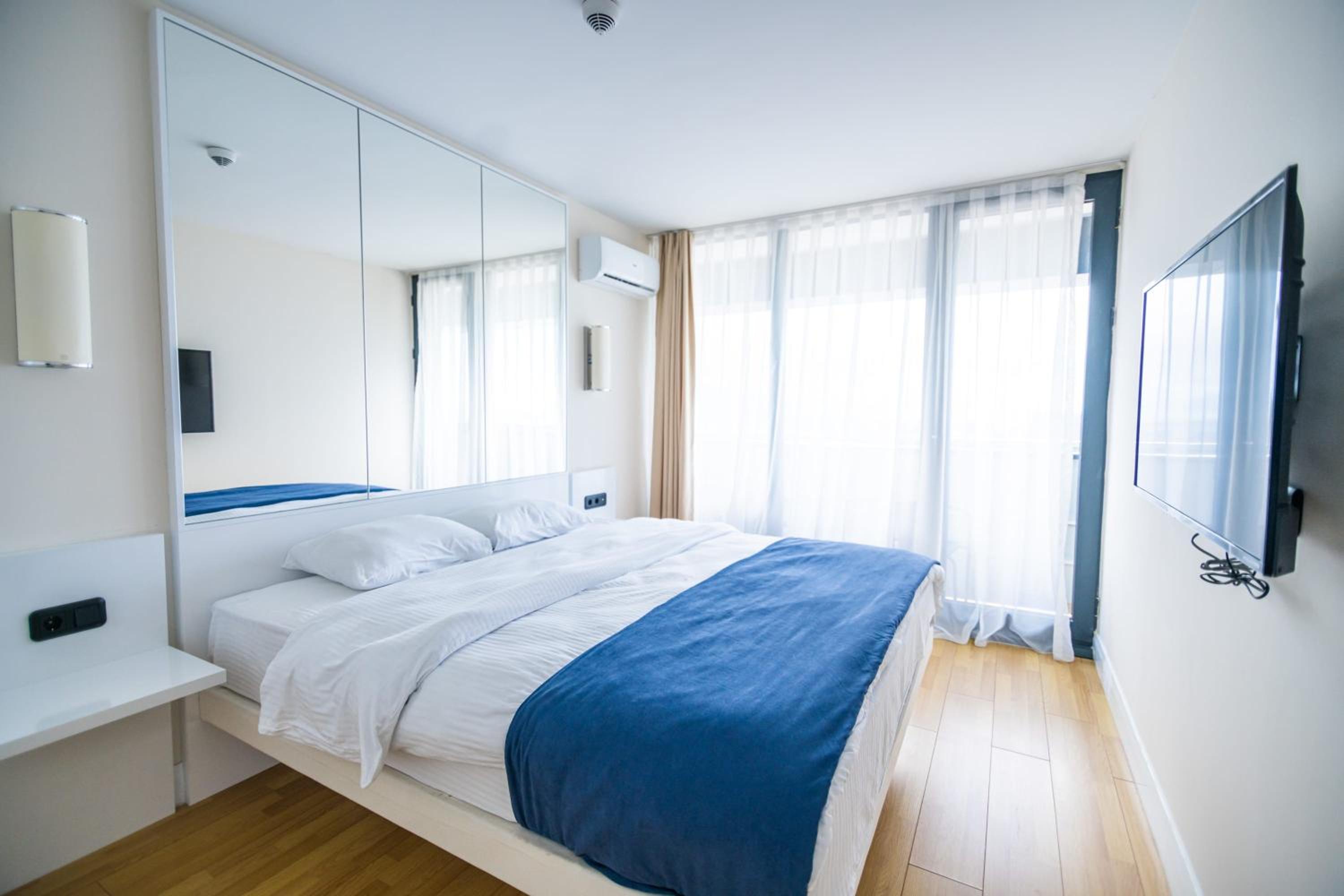 Stylish Apartment In Orbi City on 47th floor w Sea View view 4