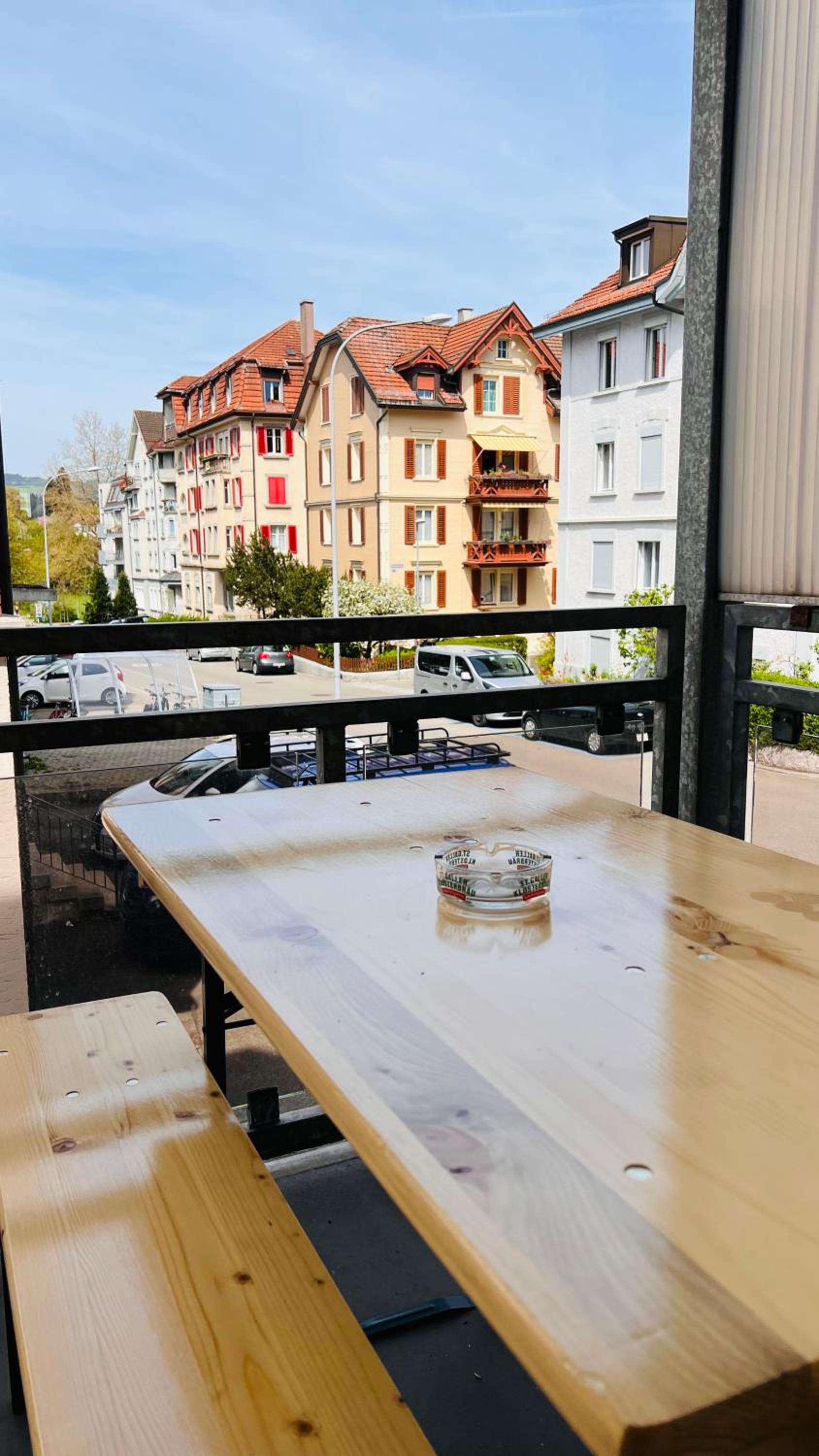Cresta Apartment
