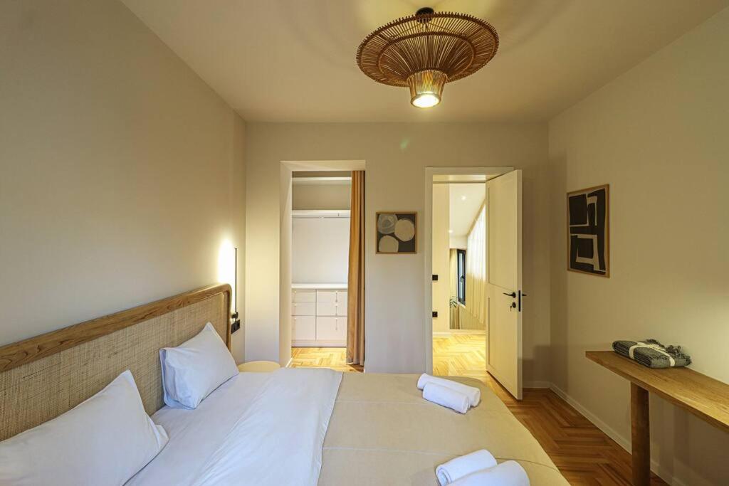 Newly Designed 2BR Apartment In Center-By Wehost view 3