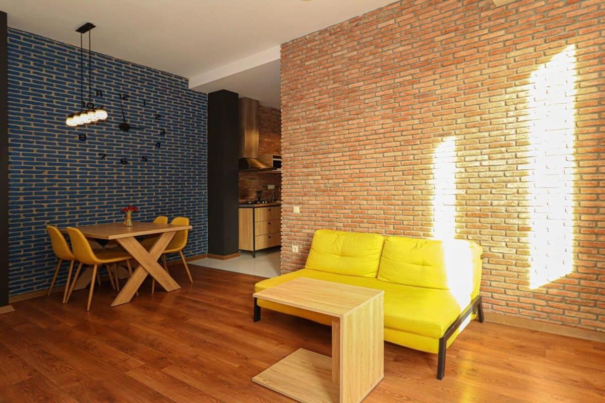 One bedroom Apartment near Fabrica view 5