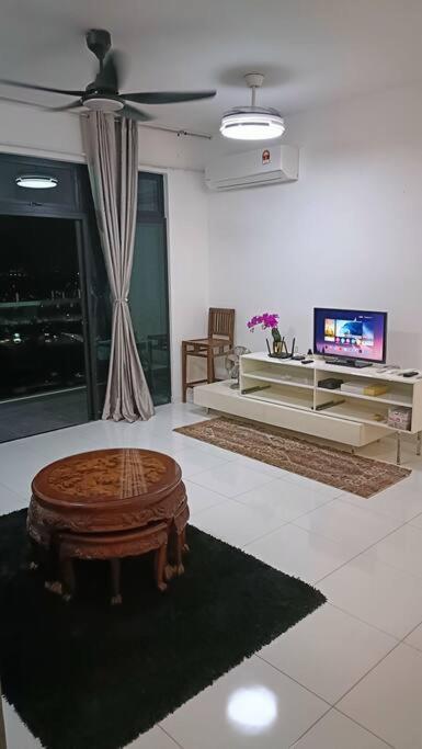 Sky Loft 4 Guests Balcony Nflix Disney B30A