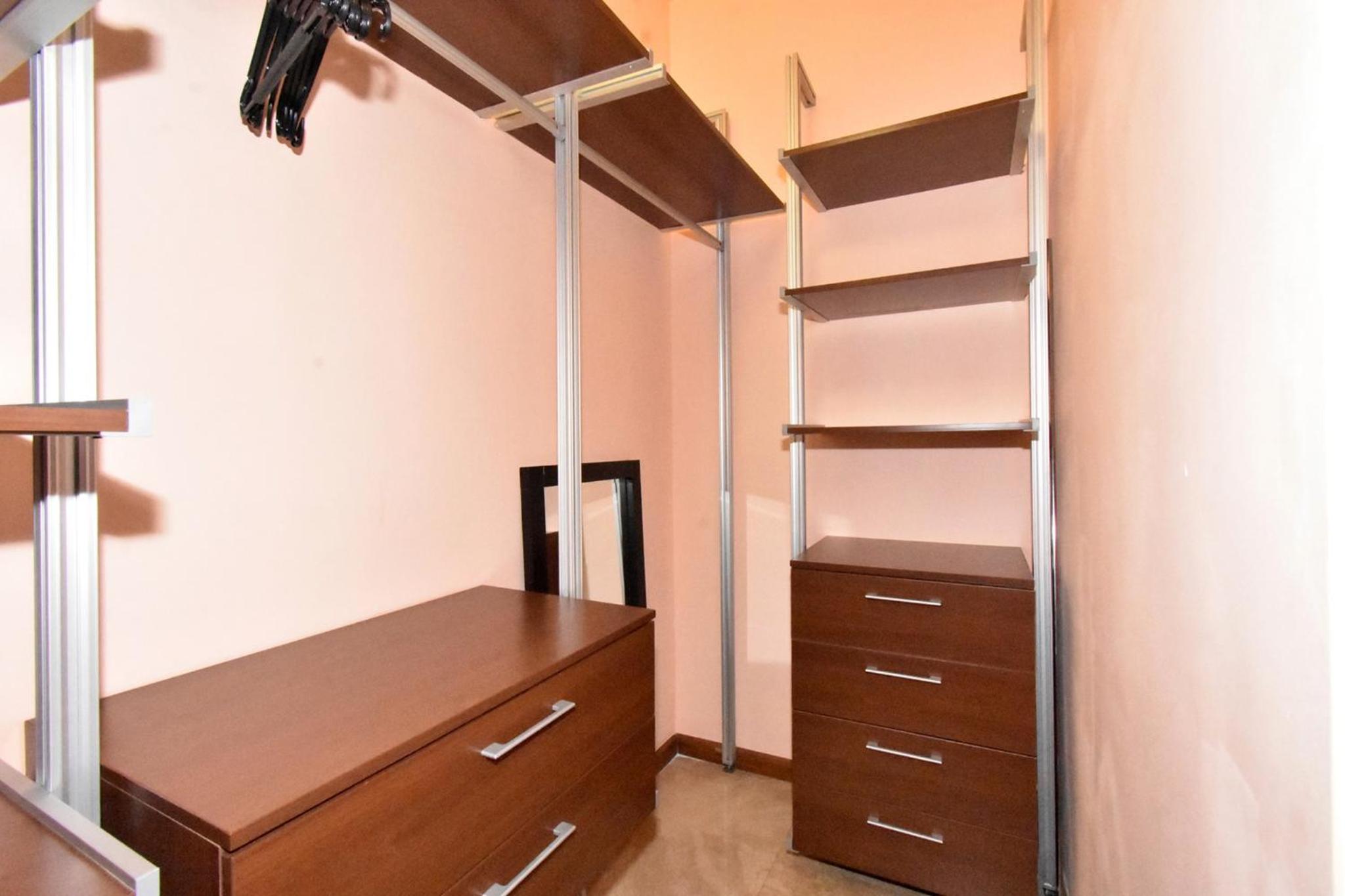 Amiryan street, 3 bedrooms Grand and Sunny apartmet AM2711