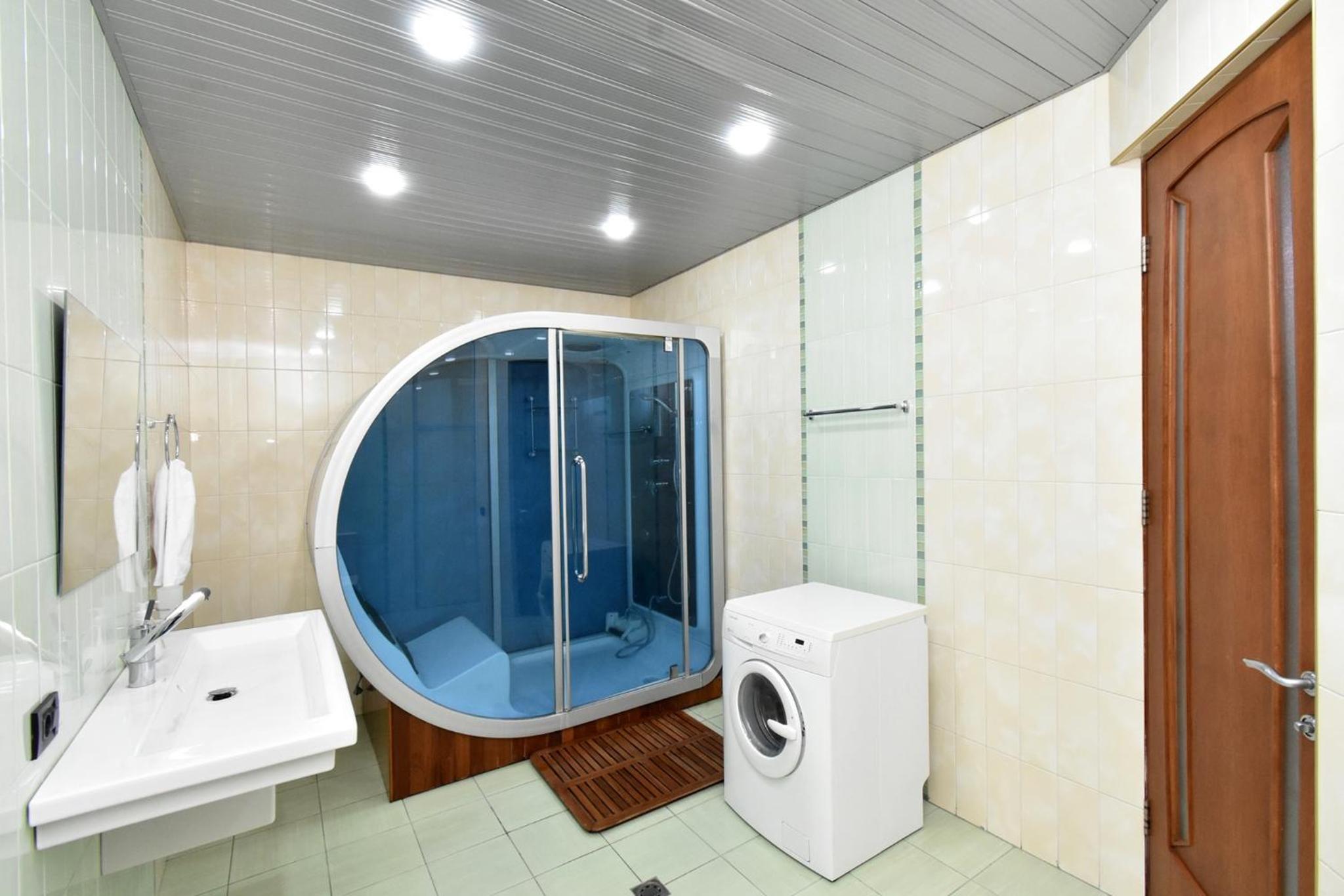 Amiryan street, 3 bedrooms Grand and Sunny apartmet AM2711