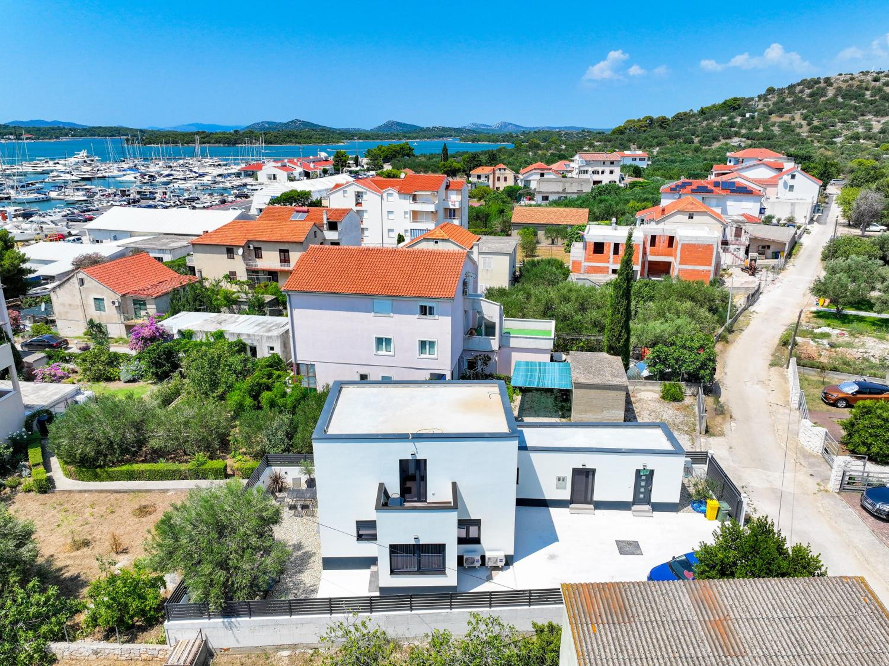 Luma 2 Luxury House on the Beach view 4