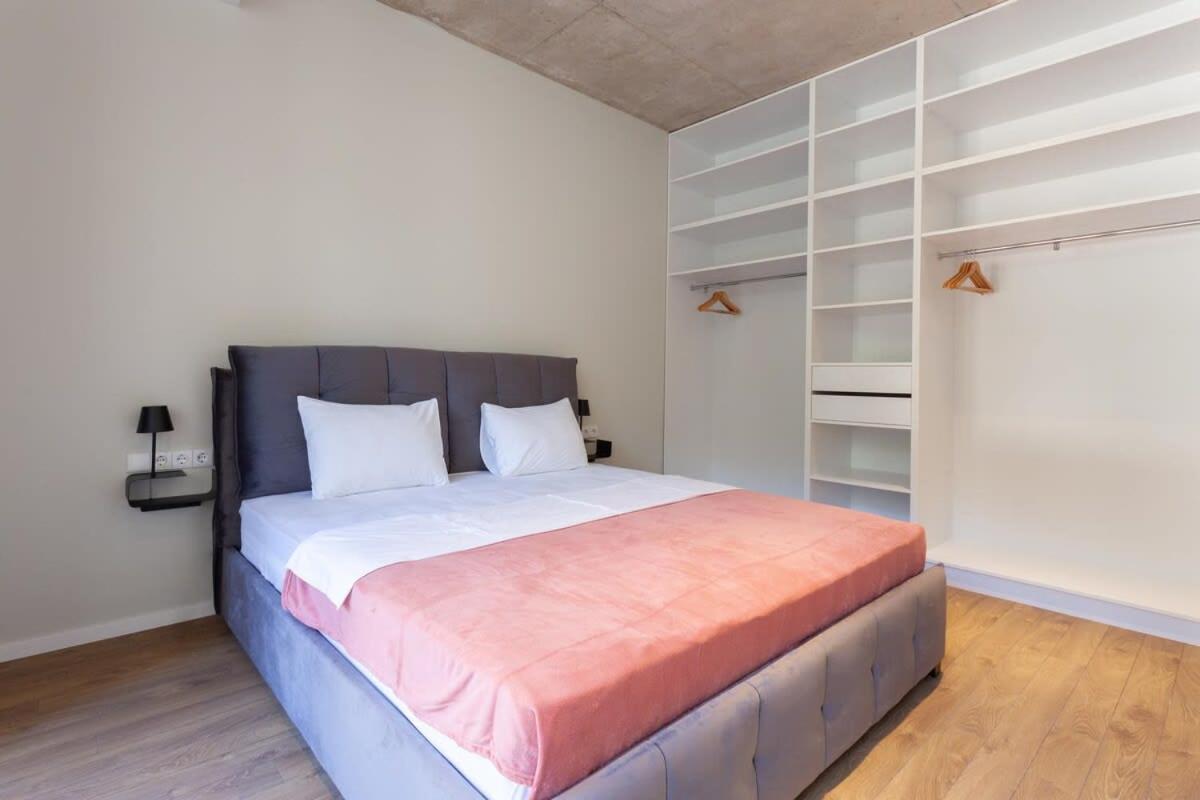 stylish 3BR apt with 2 balconies in historic Tbilisi view 3
