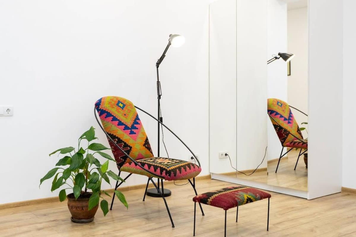 Wehost Stylish Apartment Near Fabrika view 3