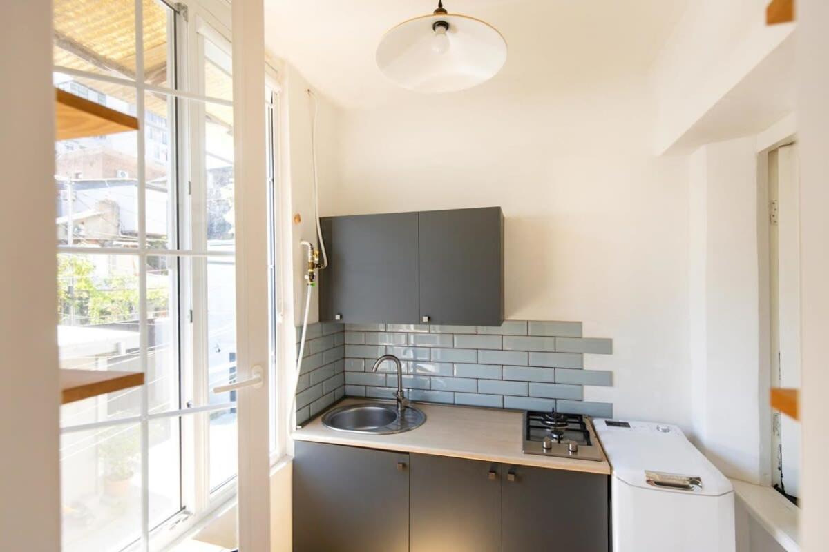 Chic Studio Apt Near Stamba &Rustaveli - By Wehost view 4