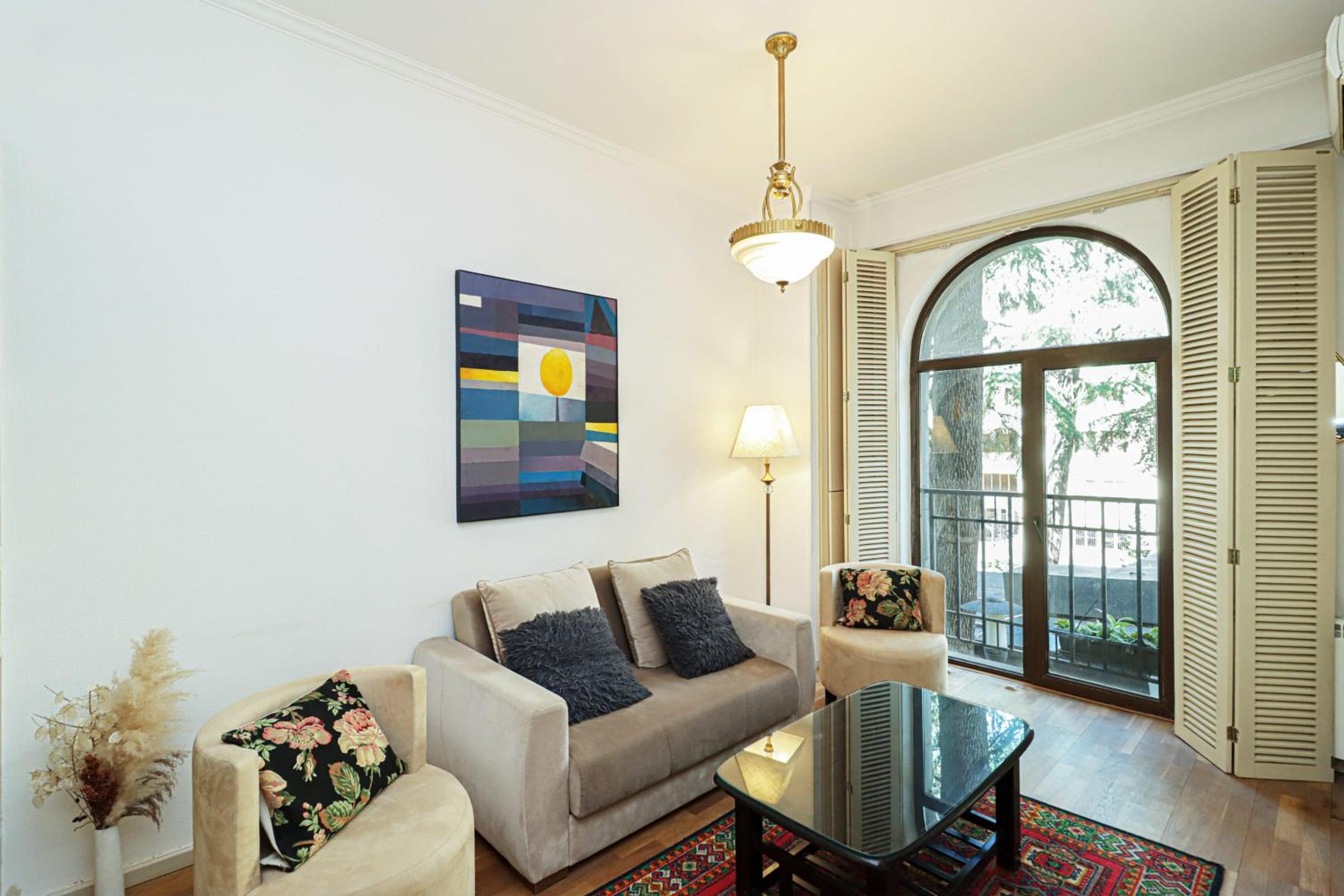 Cozy and Stylish 1BR Apt In The Heart of Tbilisi view 4