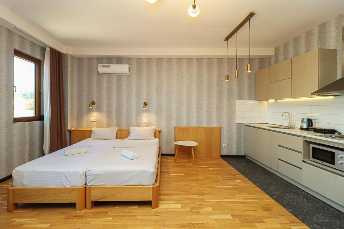 Charming Cozy Studio Apartment- By Wehost view 4