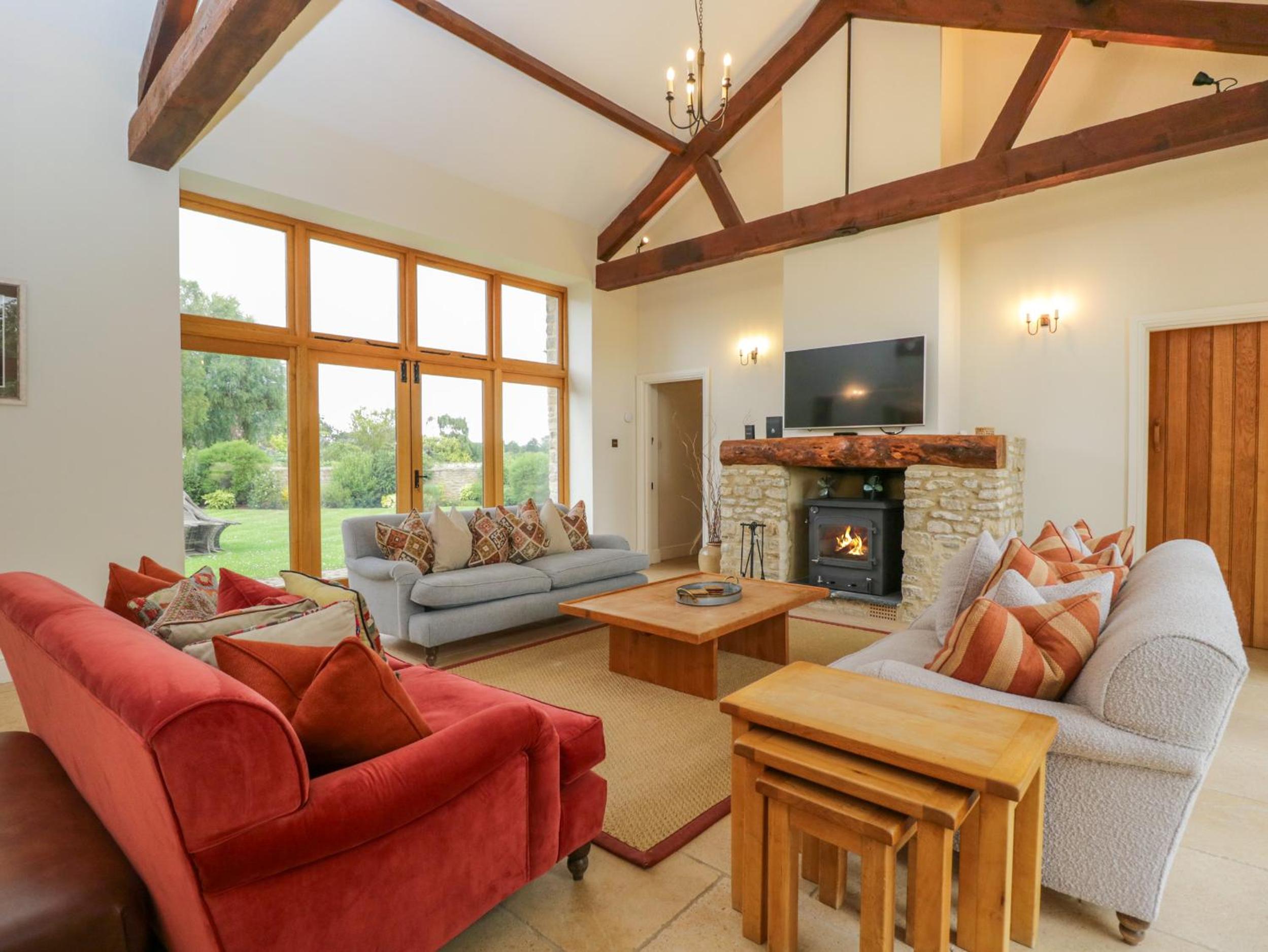 Lower Farm Barn - Image 2