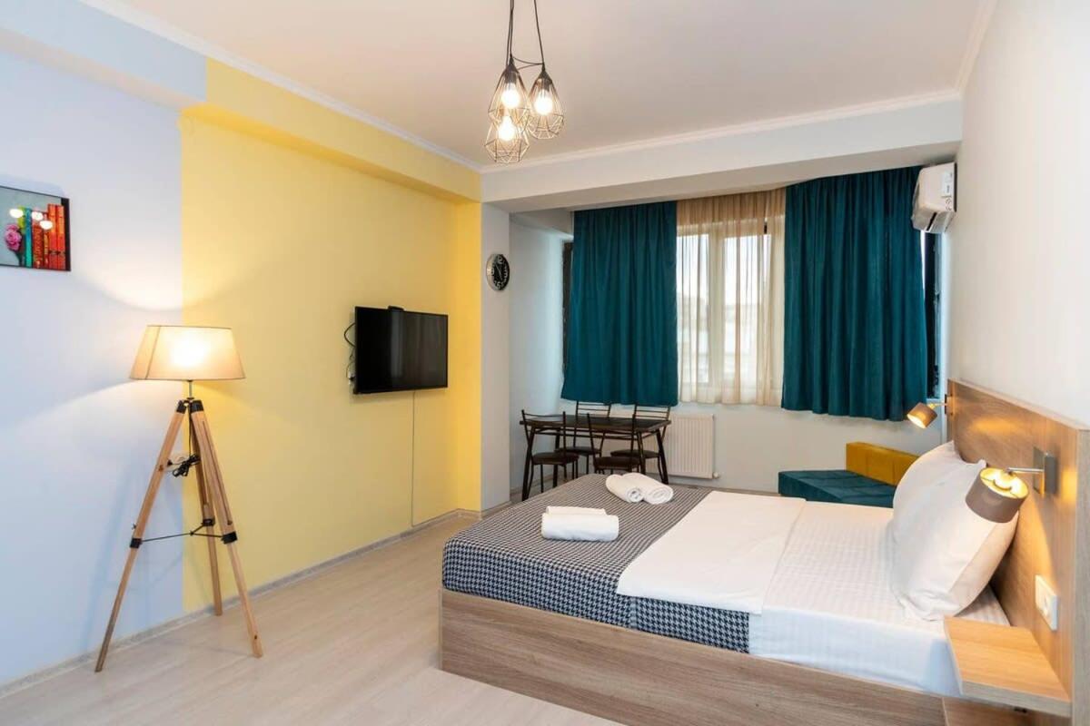 Stylish studio apt in the heart of old Tbilisi