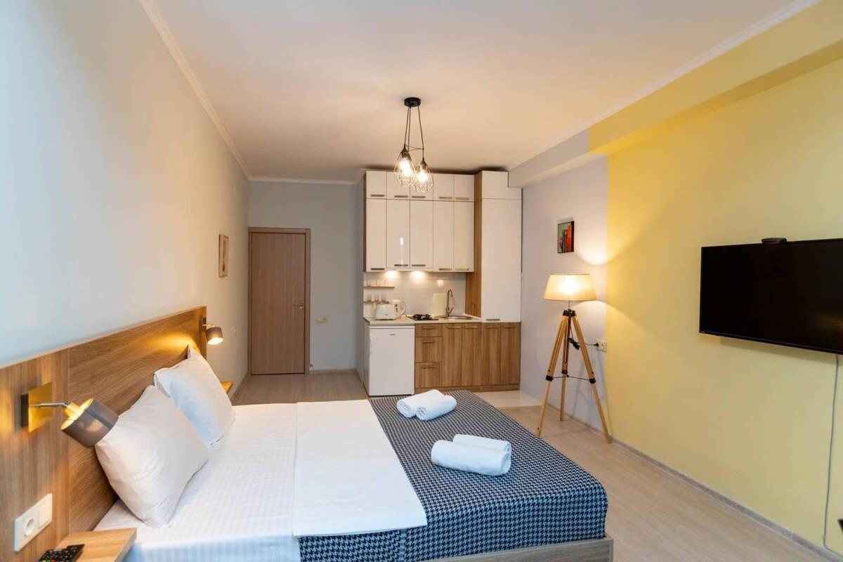 Stylish studio apt in the heart of old Tbilisi