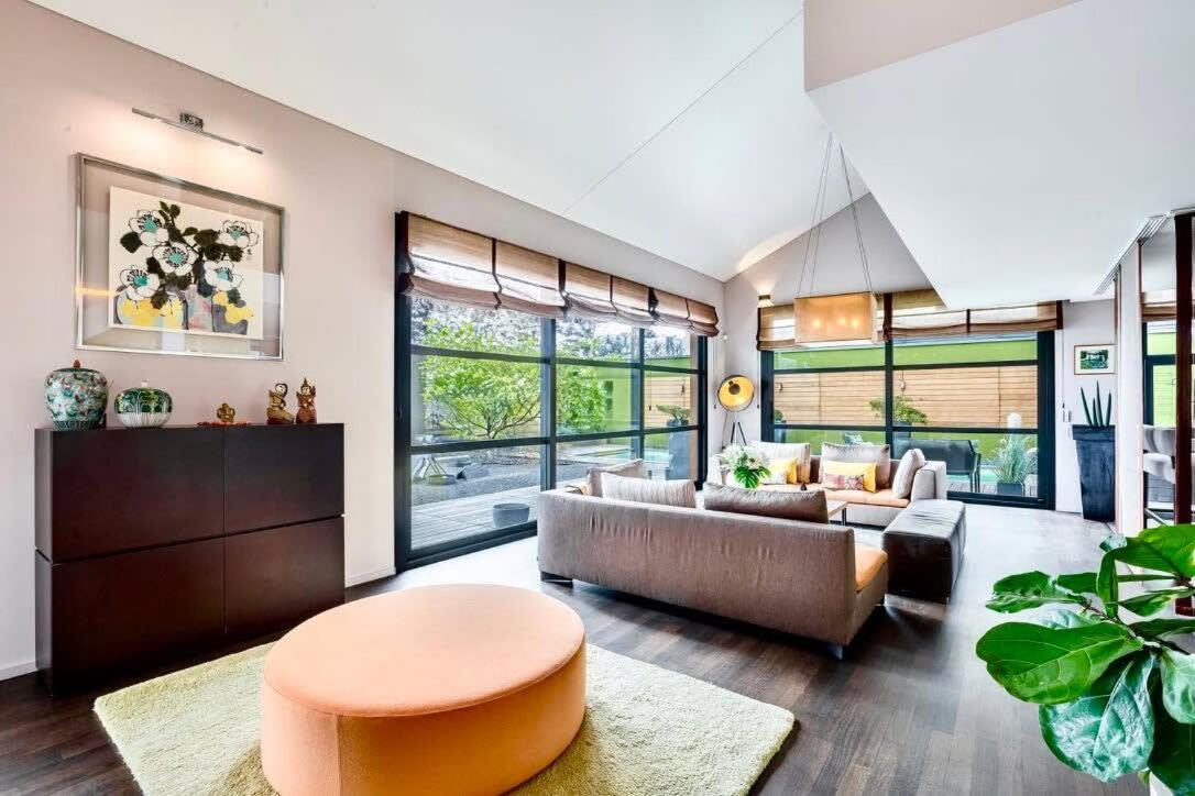 Exquisite 5-Bedroom Villa in Arzier for Families by GuestLee