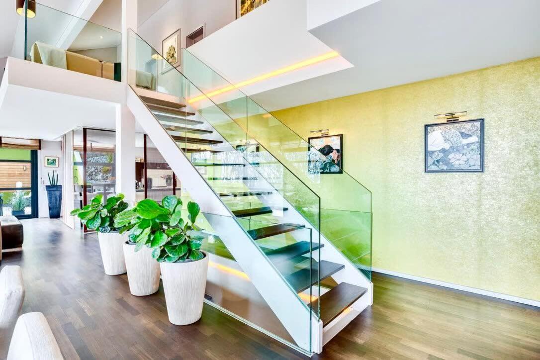 Exquisite 5-Bedroom Villa in Arzier for Families by GuestLee