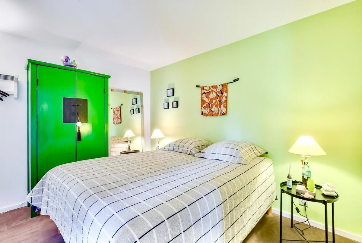 Exquisite 5-Bedroom Villa in Arzier for Families by GuestLee