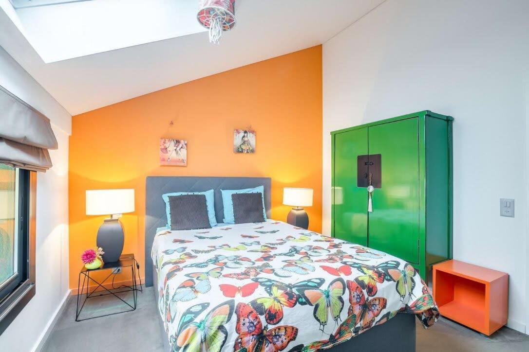 Exquisite 5-Bedroom Villa in Arzier for Families by GuestLee