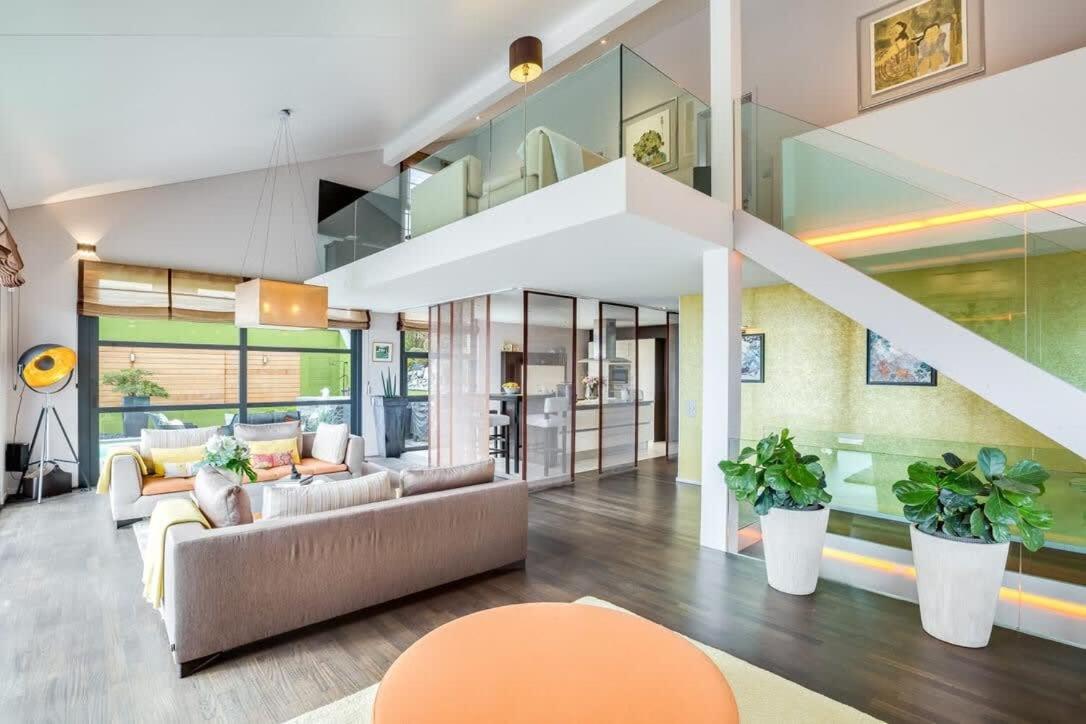 Exquisite 5-Bedroom Villa in Arzier for Families by GuestLee