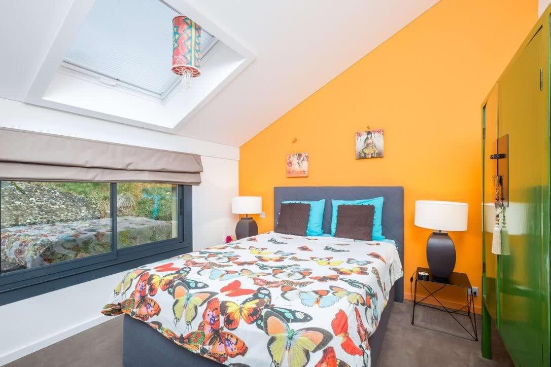 Exquisite 5-Bedroom Villa in Arzier for Families by GuestLee