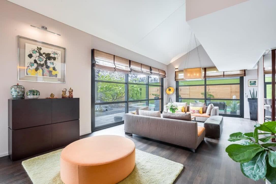 Exquisite 5-Bedroom Villa in Arzier for Families by GuestLee
