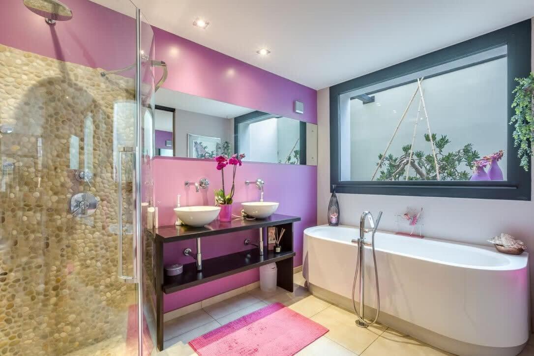 Exquisite 5-Bedroom Villa in Arzier for Families by GuestLee